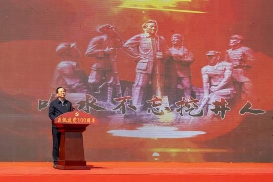 朝辞白帝彩云间千里江陵一日还的意思是什么？游戏画面